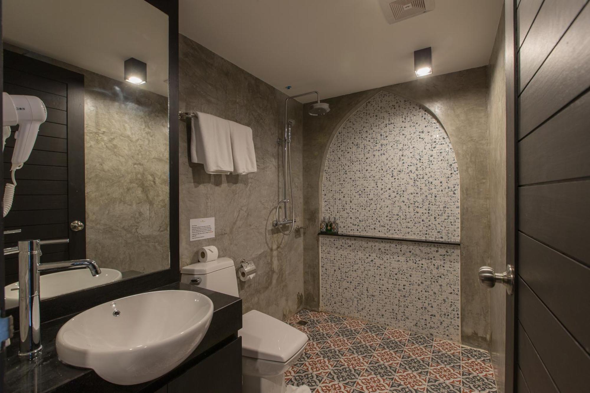 Hotel Signature Boutique Patong